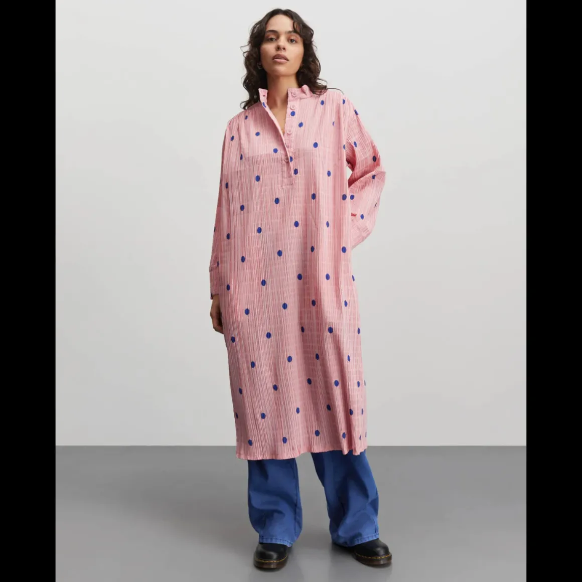 mads_nrgaard_crinckle_pop_2-1.webp Mads Nørgaard Crinckle Pop Eva Dress