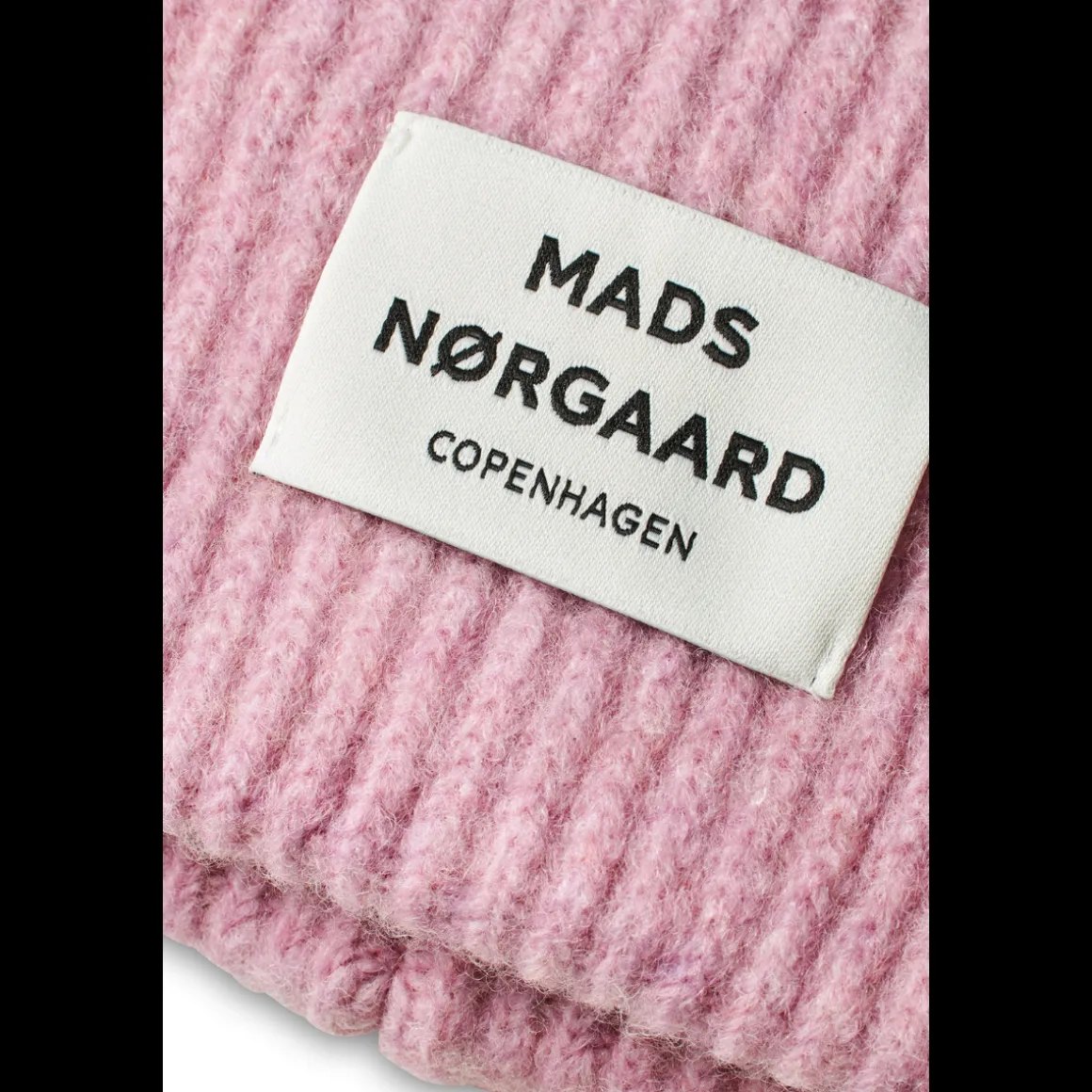 Mads Nørgaard Tosca Anju Hat