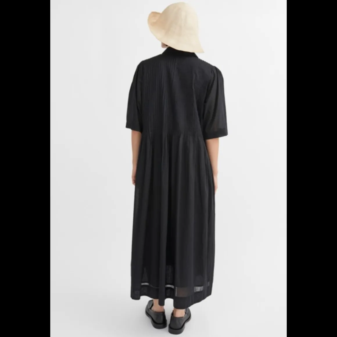 skall_studio_dot_shirtdre_2.webp Skall Studio Dot Shirtdress