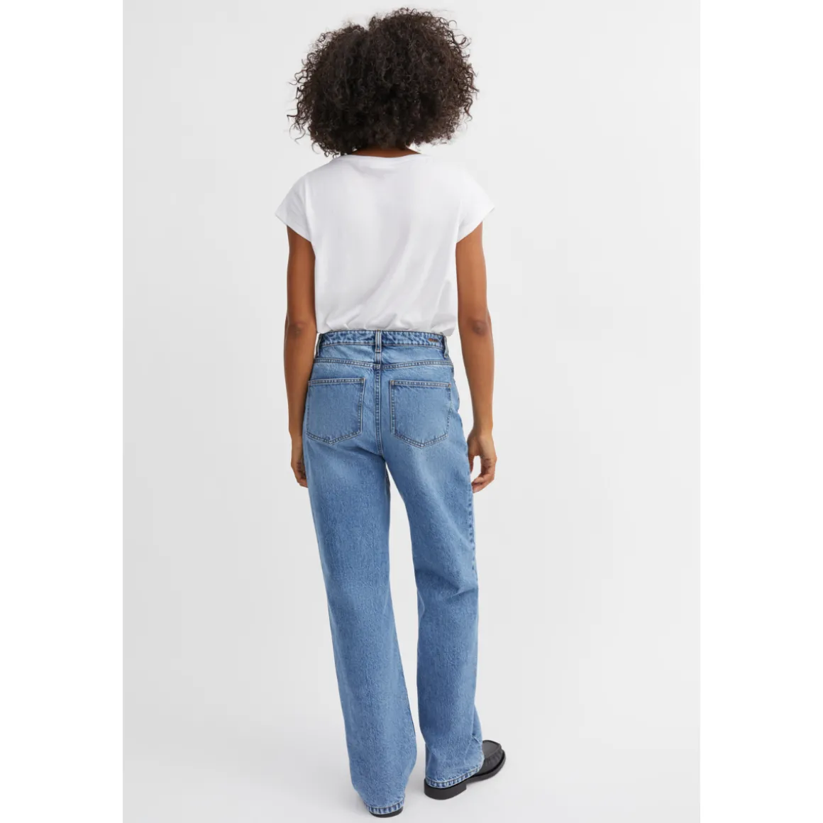 skall_studio_maddy_straig_2.webp Skall Studio Maddy Straight Jeans